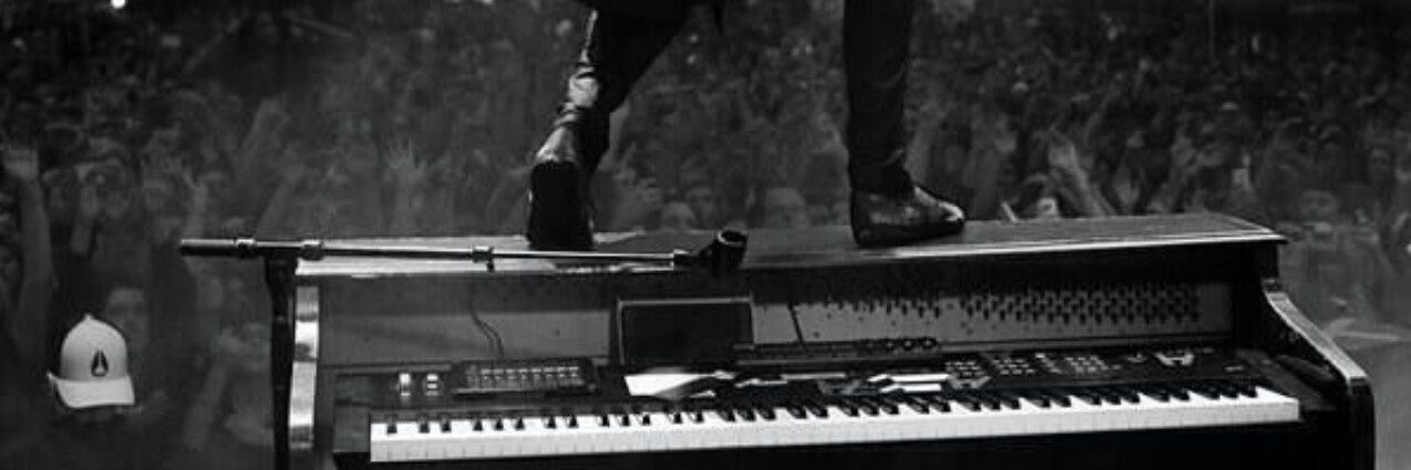 JungerJulie's profile banner image