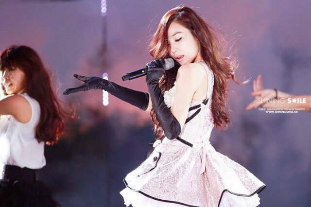adrilia_'s profile banner image