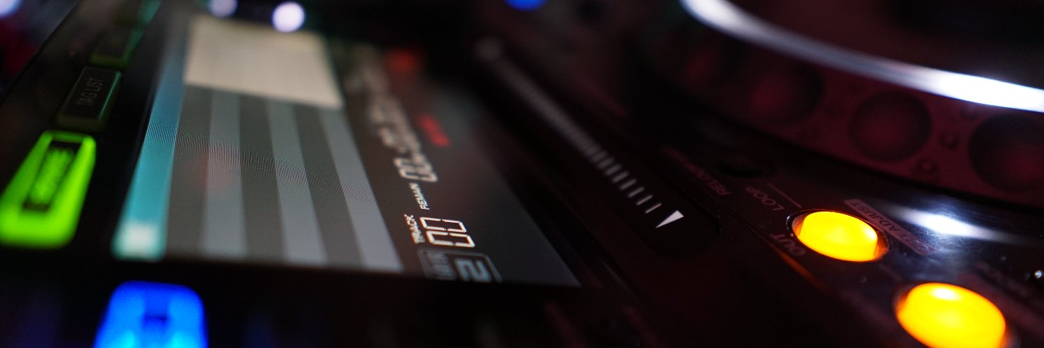 xonetastict's profile banner image