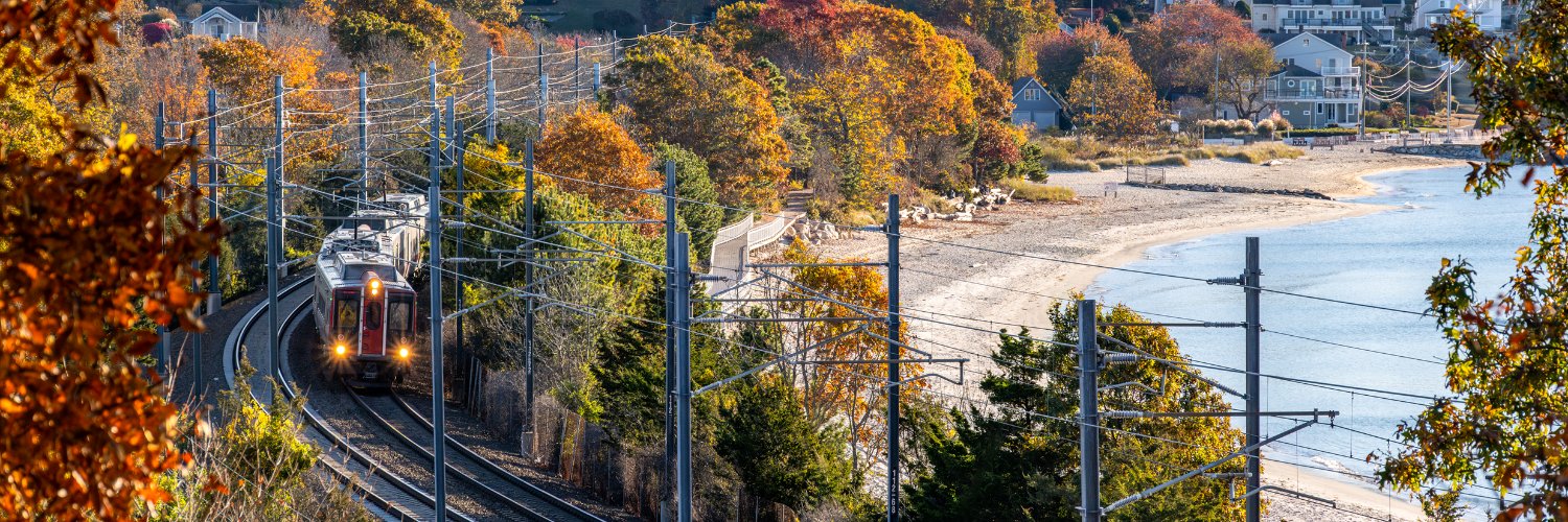 CTrail Shore Line East's banner