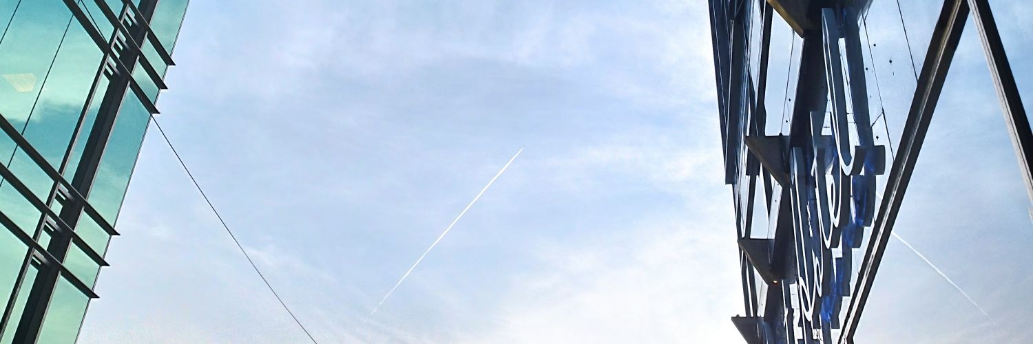 Melinars9's profile banner image