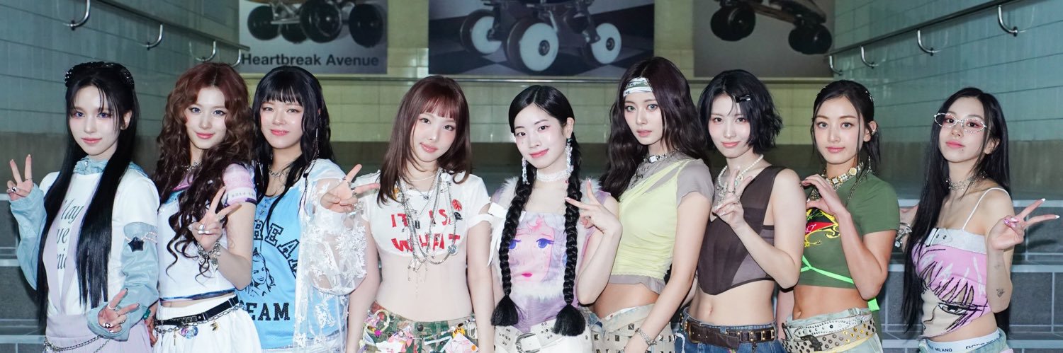 favouritetwice's profile banner image