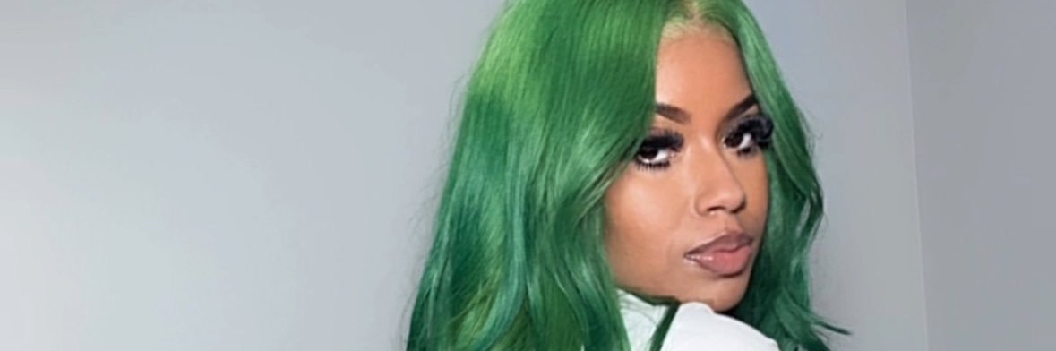 Daikeara Simmons banner