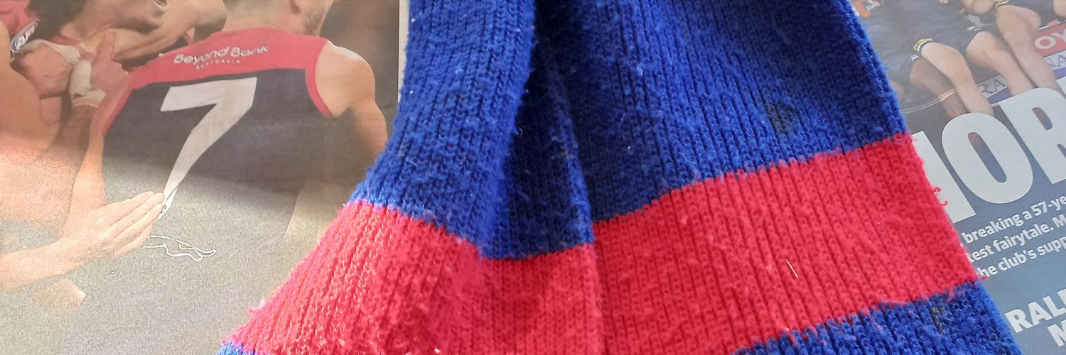 roweyarc's profile banner image