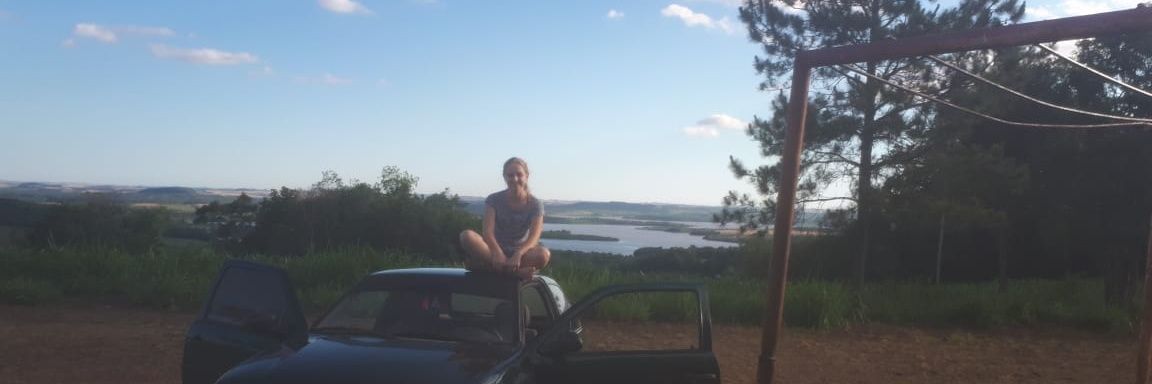 Lauraoulaura's profile banner image
