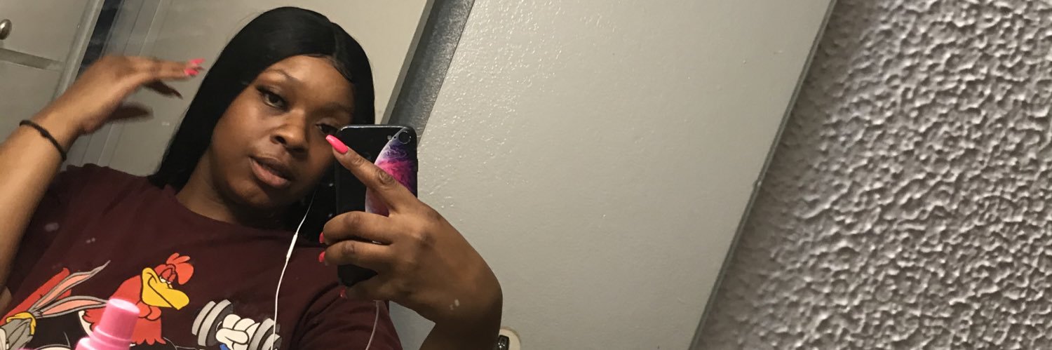 yuuhdee's profile banner image