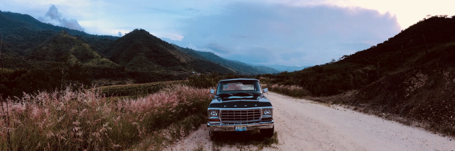 memo_has_it's profile banner image