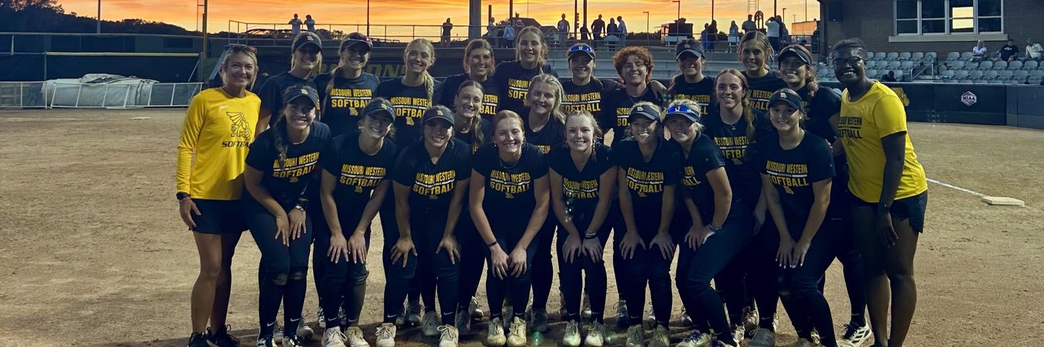 GriffonSoftball's profile banner image
