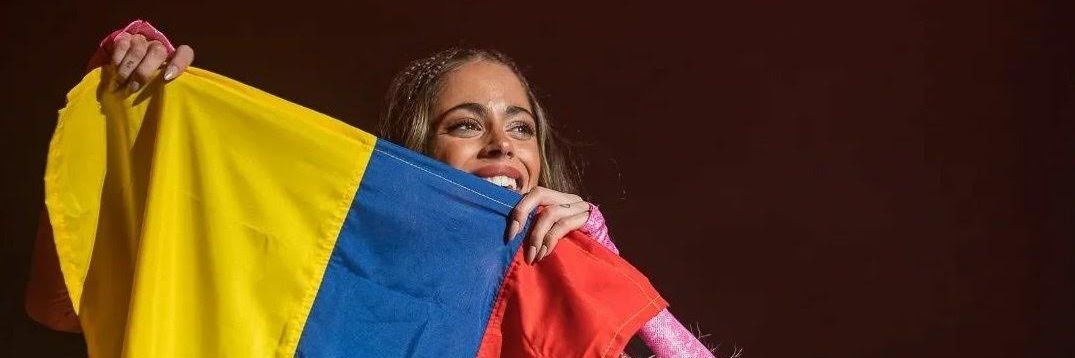 StoesselxCyrus's profile banner image
