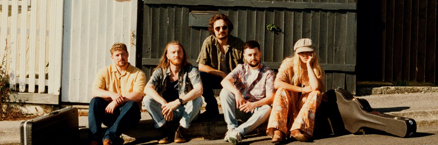 Bailey Tomkinson banner