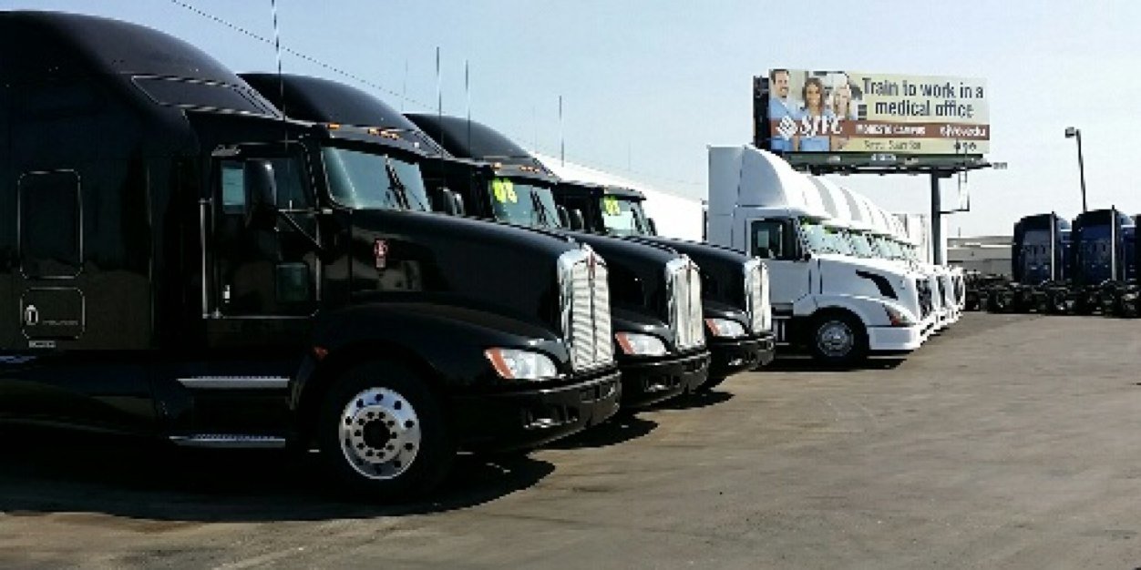 DiamondTrucks's profile banner image