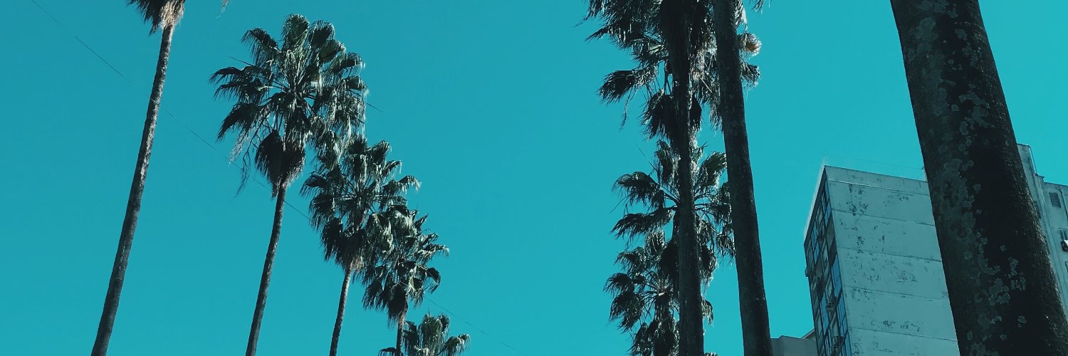 deboraely's profile banner image