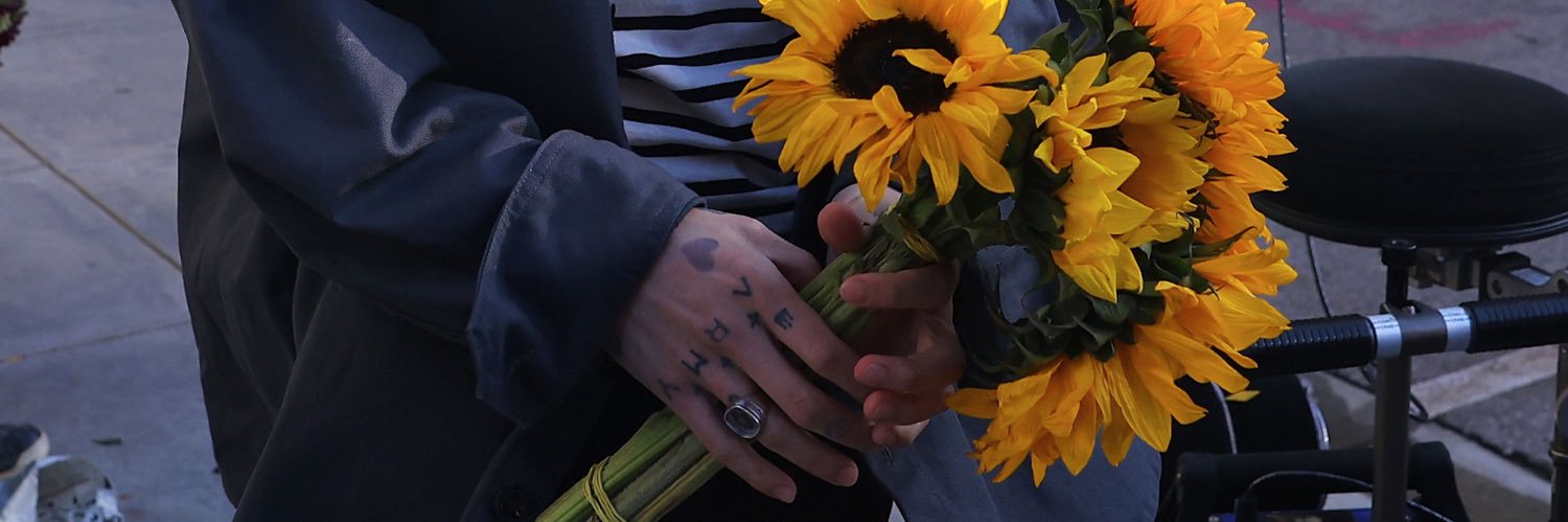 lauraCrtes's profile banner image