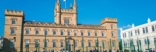 Eliz_Coll Profile Banner