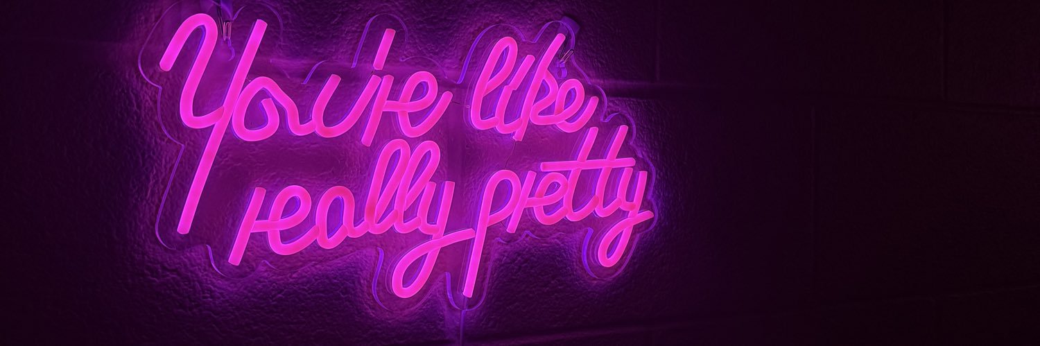 _lovely_lizzy's profile banner image