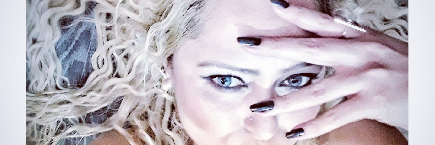 eddacoskunn's profile banner image