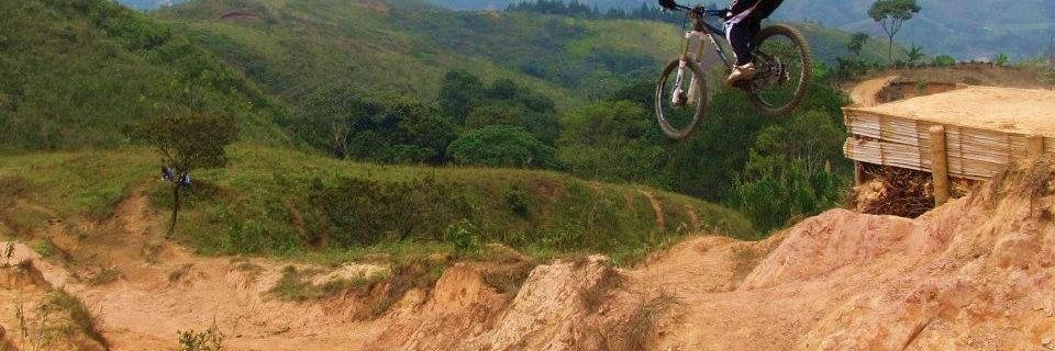 carls maca banner