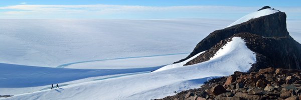 rosiedwight Profile Banner