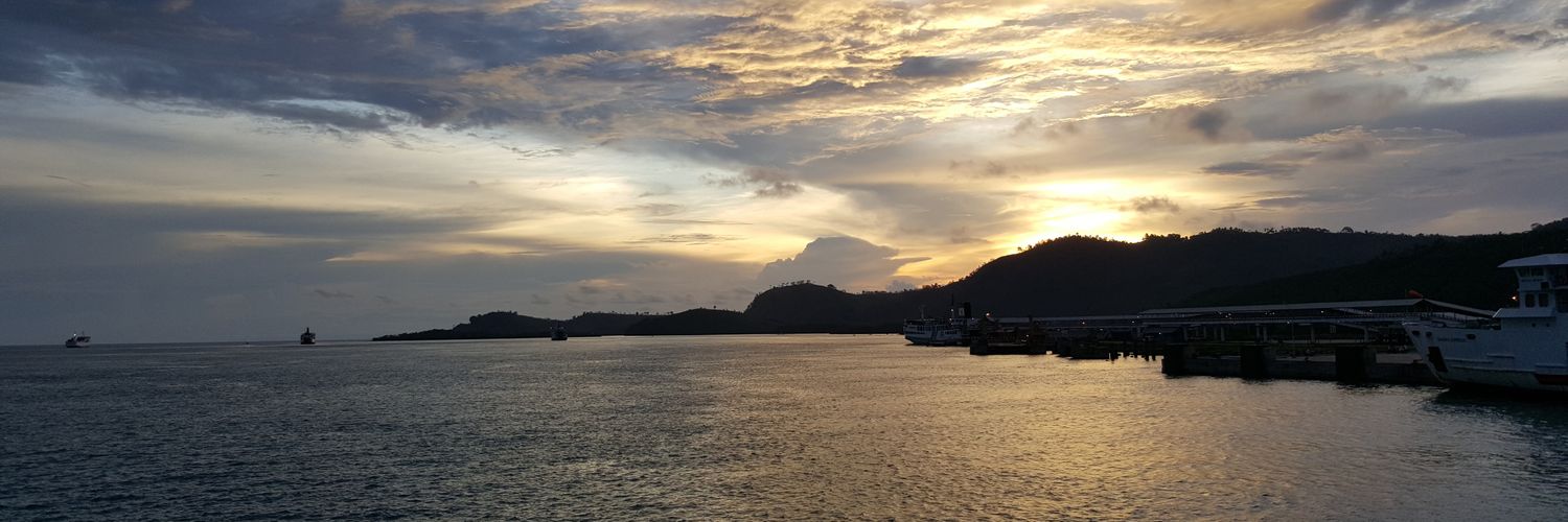 Iwan_Sugli's profile banner image