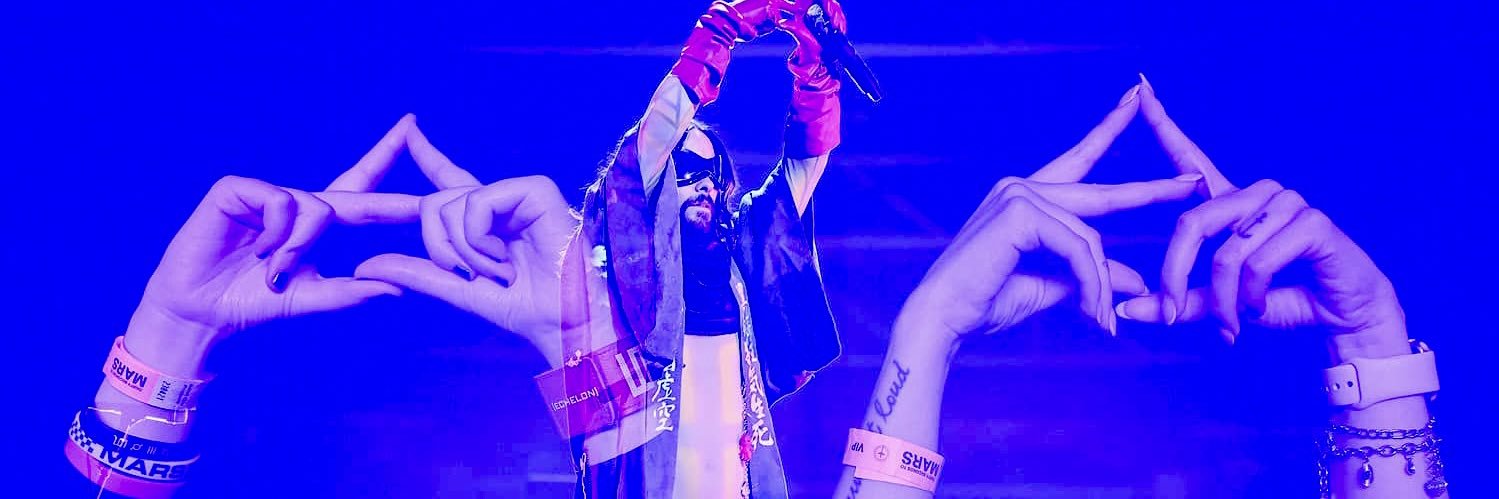 Amy 🦋 banner