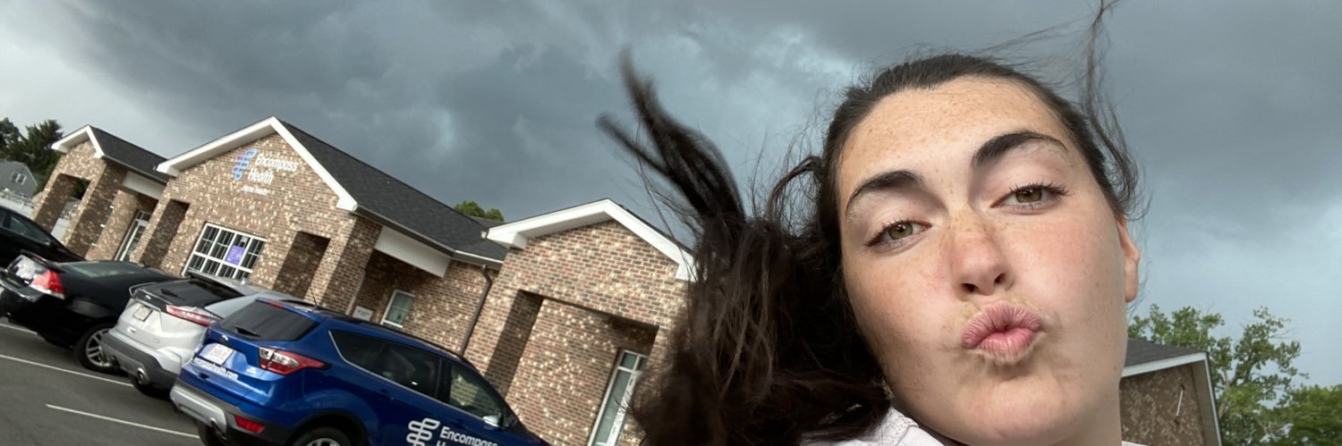 bee_murphy13's profile banner image
