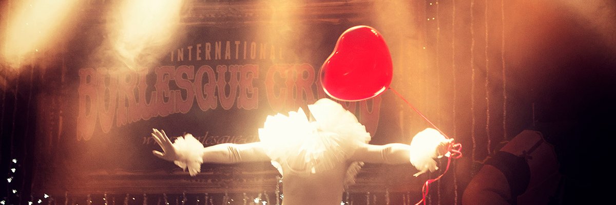 Burlesque Circus banner