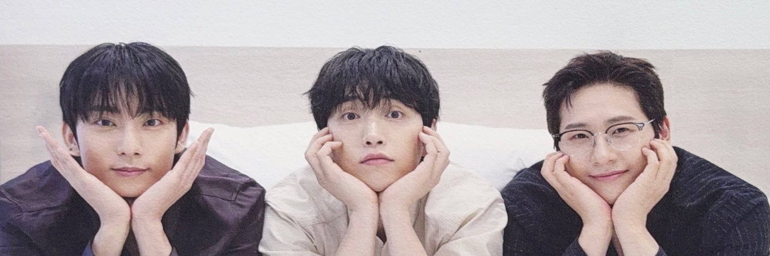 undeul's profile banner image