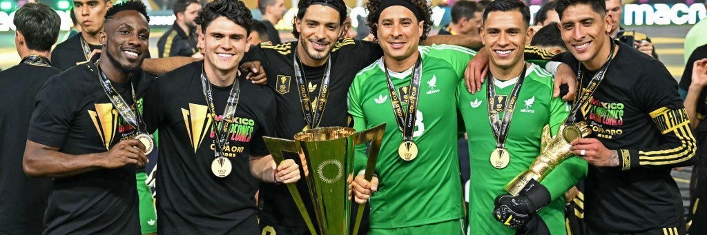 Uriel García banner