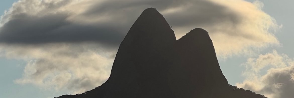 𝚅𝚎𝚛𝚘𝚗𝚒𝚌𝚊. banner