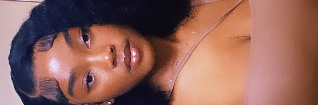 Analyyssaa's profile banner image