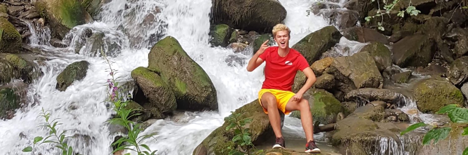 JulFagoo's profile banner image