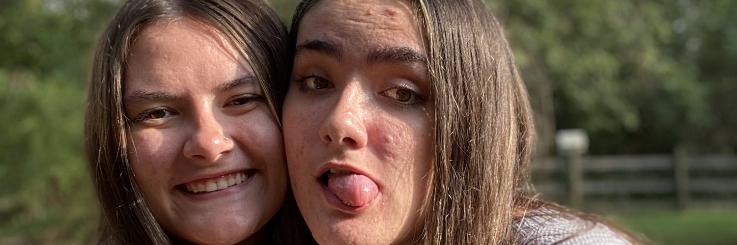 hannahck97's profile banner image