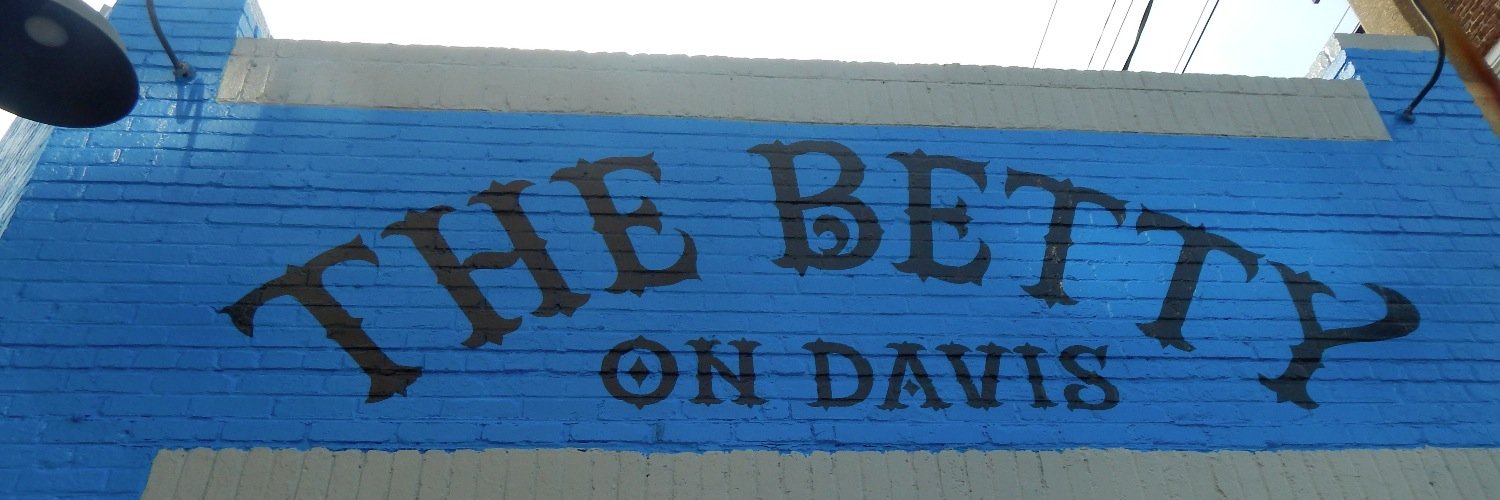 TheBettyOnDavis's profile banner image