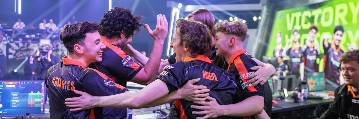 koros_____'s profile banner image