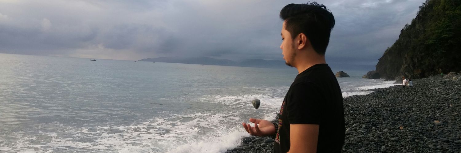 julieguntan's profile banner image