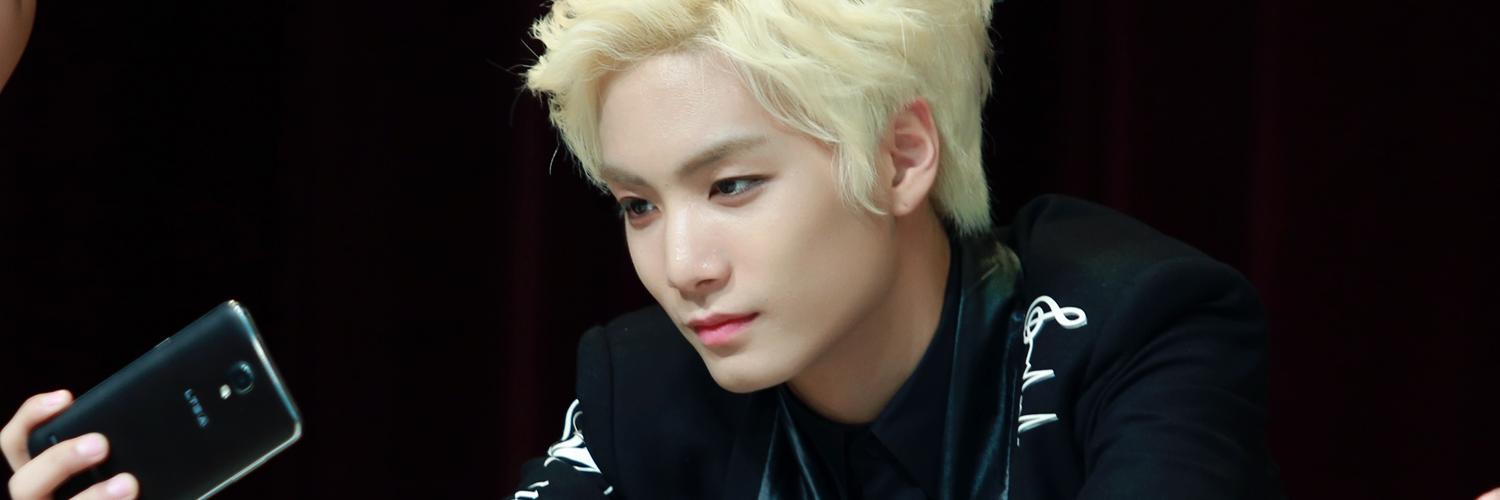 Yusunnie_'s profile banner image