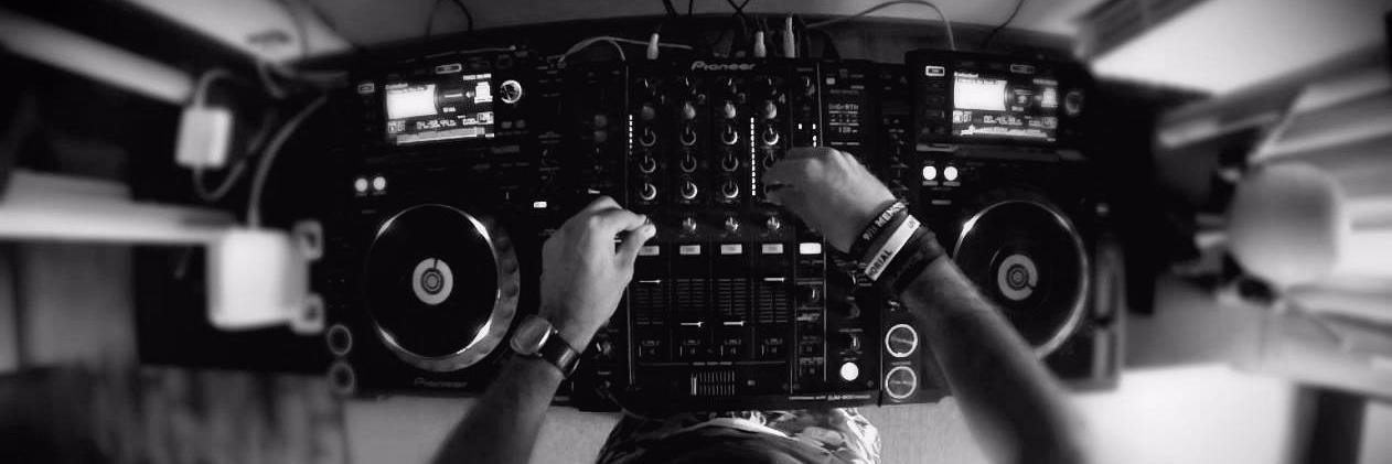 ILoveDeepHouse0's profile banner image