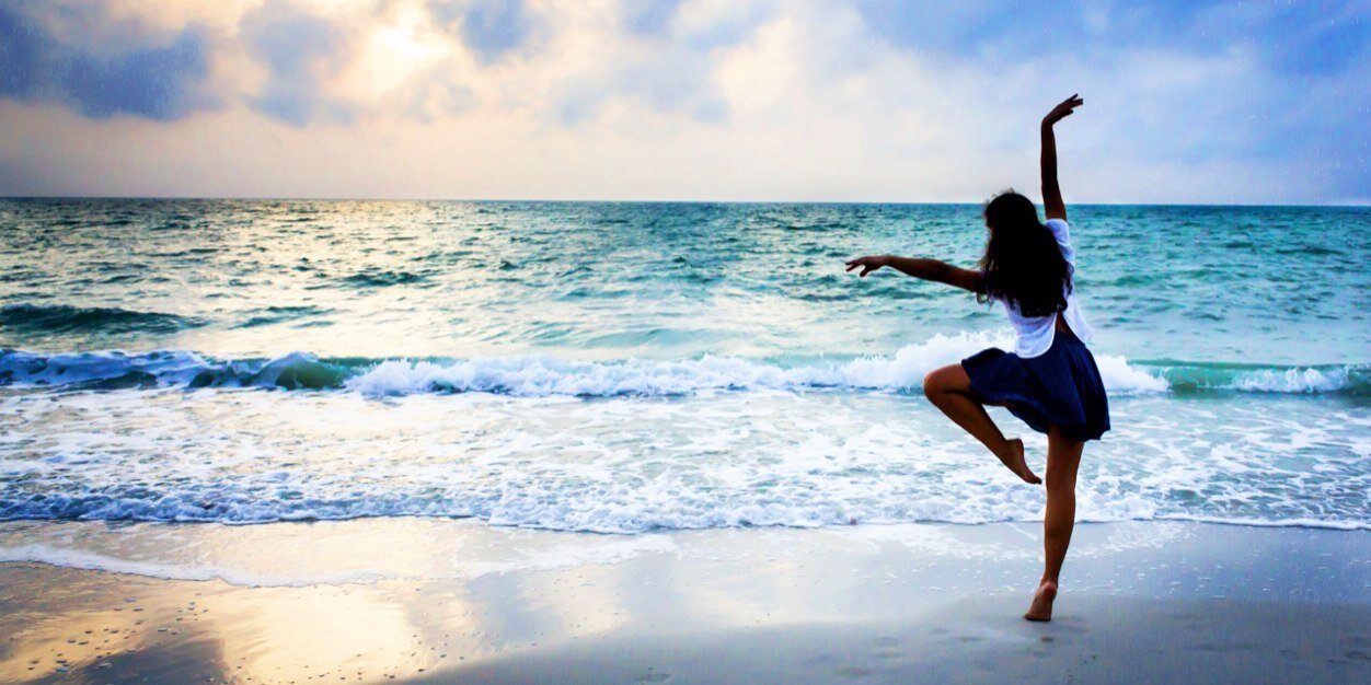 Liz__Luna's profile banner image