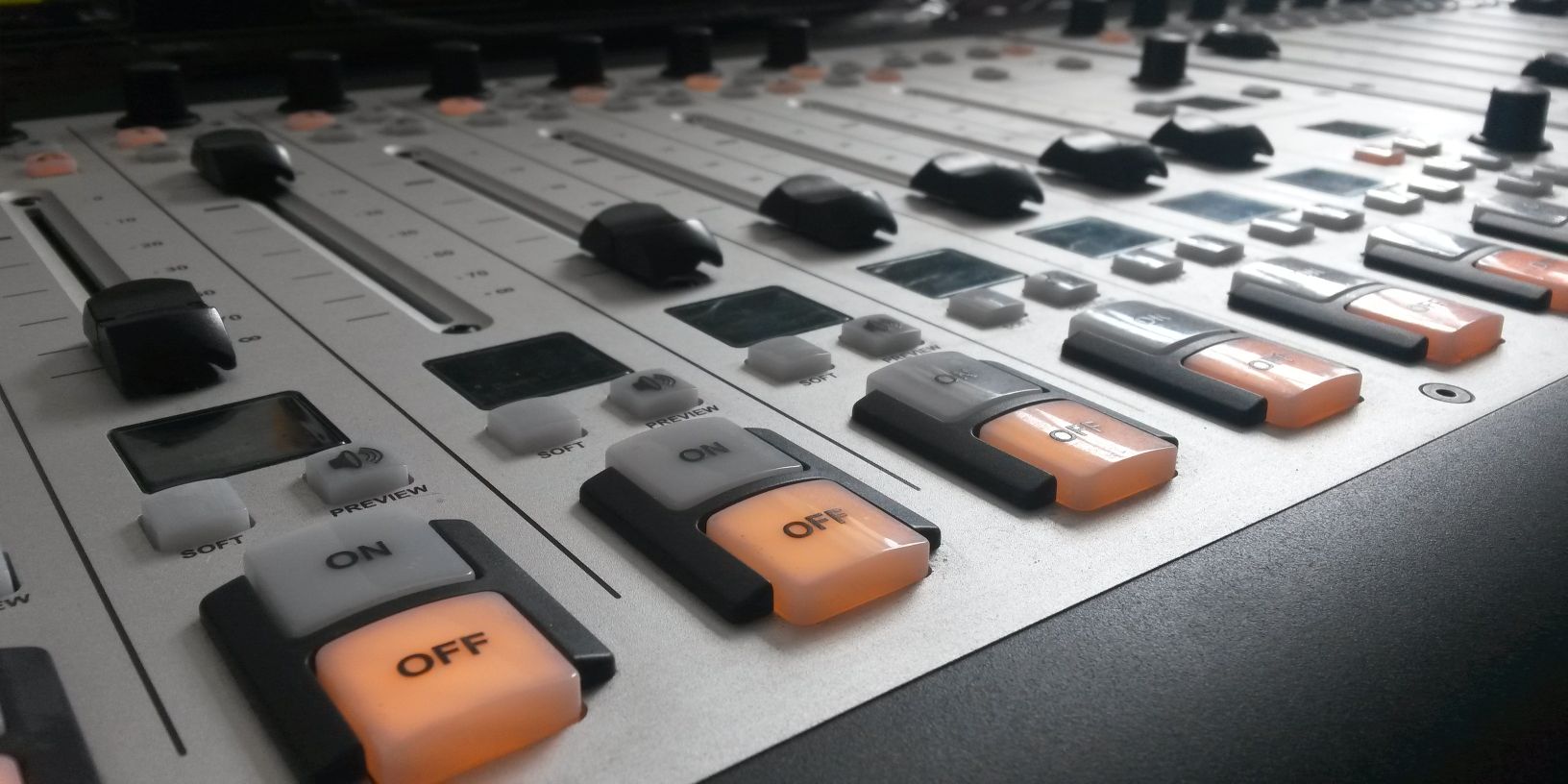 djtitoff's profile banner image