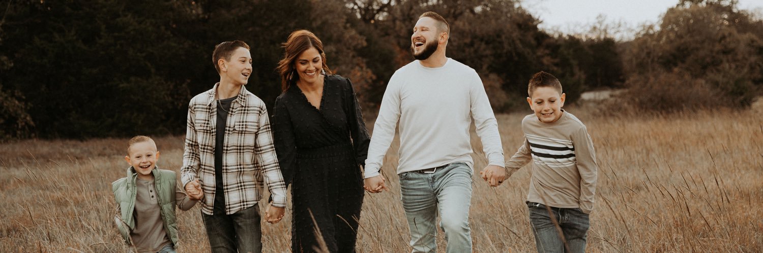 LauraNeal10's profile banner image