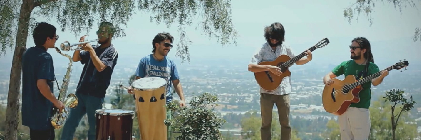 Voz de un Solo banner