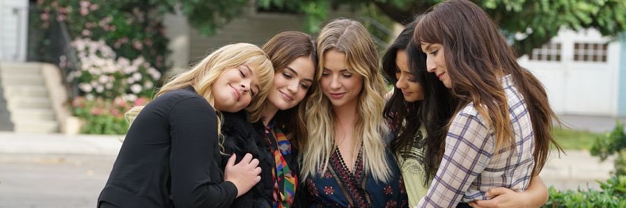 Pretty Little Liars banner