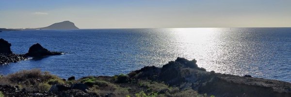 Chloedoescomms Profile Banner