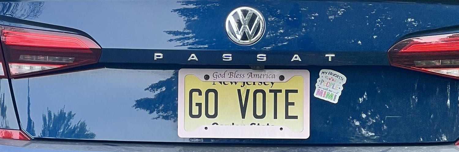 ☮️🇺🇦🇺🇦🇺🇦🏳️‍🌈🆘🆘🆘community comic banner