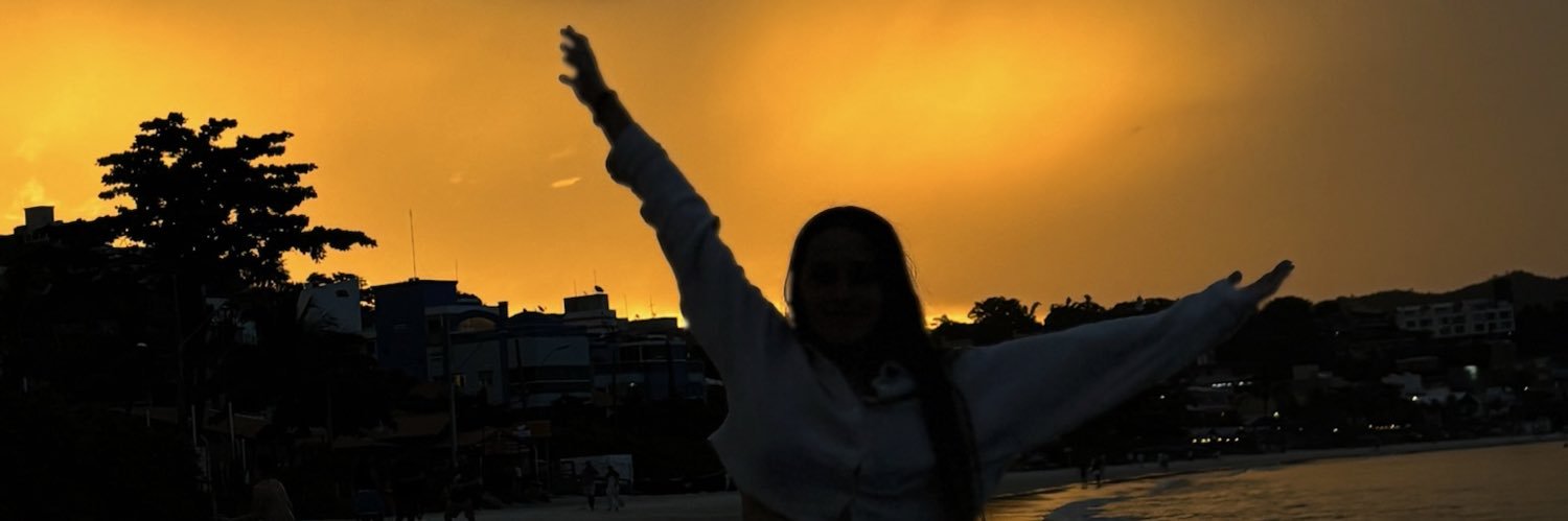 xweennicol's profile banner image