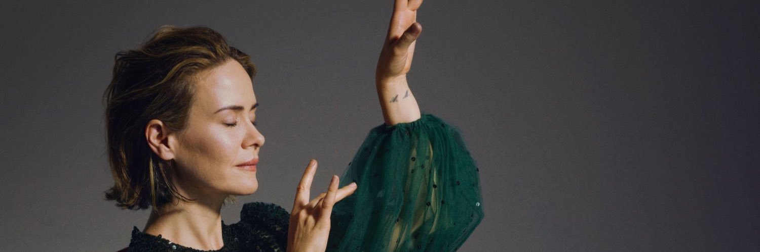AlinaHarry2000's profile banner image