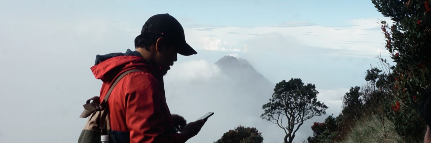 romandhani_'s profile banner image