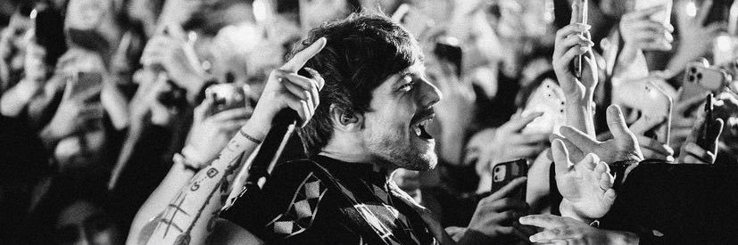 m, xoxo 🇨🇱 banner