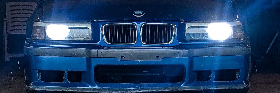 J_davries's profile banner image
