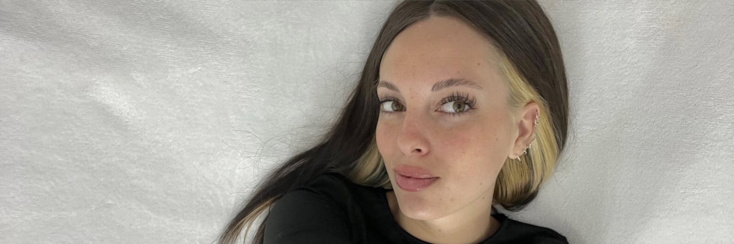 ZoeLoopez's profile banner image